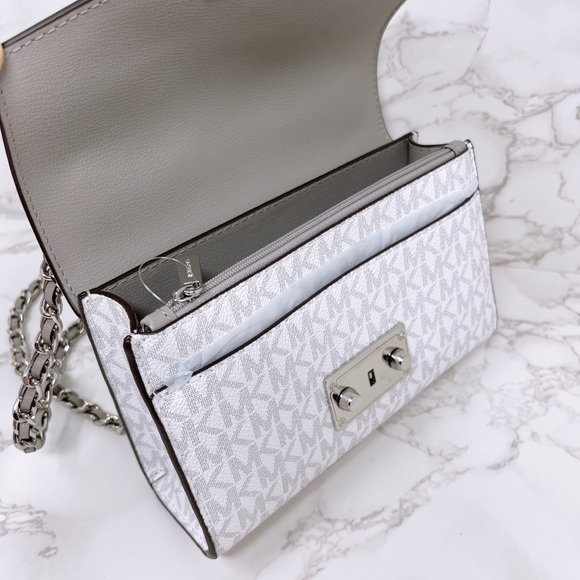 Michael Kors Rose small Crossbody - Picture 8 of 9